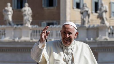 Francisco: Dios no es patr�n, sino padre; nosotros no somos s�bditos, sino hijos