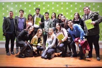 Encuesta: los j�venes representan el 23 por ciento de la poblaci�n