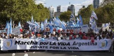 La Iglesia refuerza su estrategia contra el aborto