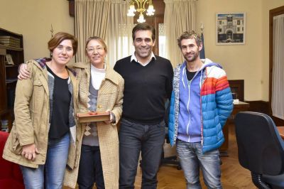 El Intendente distingui� a la coordinadora del �rea municipal de Museos