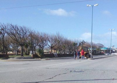 Arranc� la obra de recapado de al avenida 75