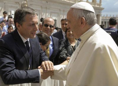 El n�mero 2 del PJ bonaerense tuvo su foto con el Papa