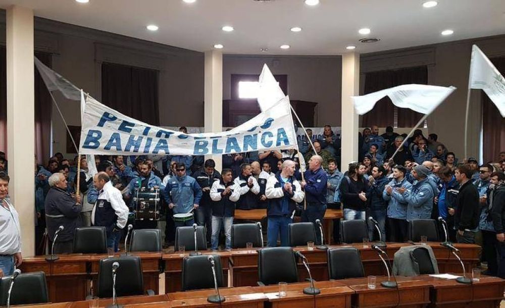 Bahía Blanca: petroleros reclamaron en el HCD por 1.000 puestos de trabajo que están en riesgo