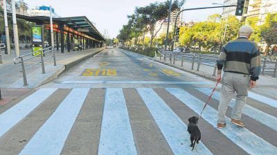 Con un paro contundente, la CGT exige paritarias con un piso de 25%