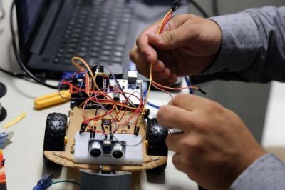 La rob�tica, un fen�meno que avanza entre los emprendedores platenses