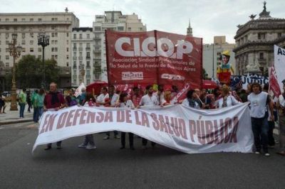 M�dicos volver�n a parar este viernes y realizar�n una �Carpa sanitaria� frente al Congreso