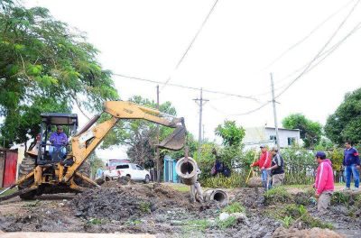 Acondicionan desag�es y hacen trabajos de limpieza en cuatro barrios capitalinos