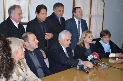 S�ntesis Conferencia de Prensa �Abrazo Simb�lico Al Hospital Rawson�