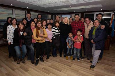 La gobernadora Bertone firm� un contrato por casi $31 millones para obras de infraestructura en el barrio Colombo