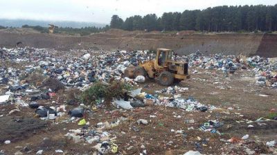 En San Mart�n eval�an mandar basura al CAN