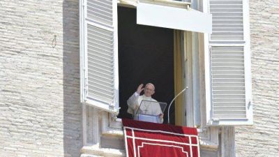 Papa en el �ngelus: no somos cristianos por m�rito propio, sino de Dios