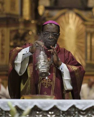 Un obispo africano, el enviado del Papa