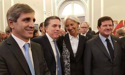 �El d�lar est� desbocado o el mercado no sabe qu� pactaron Caputo y Lagarde?