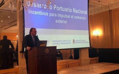 Rojas en el Seminario sobre Desaf�os Portuarios
