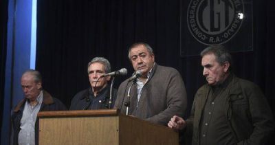 �Hay que revisar absolutamente todas las paritarias�