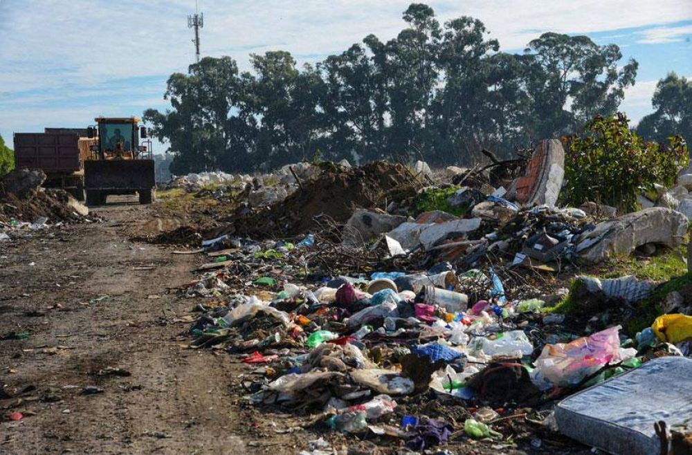 Arroyo anunci� medidas y multas �m�s dr�sticas� por arrojar basura
