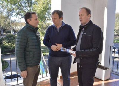 Desde el peronismo bonaerense se suman voces de rechazo al traspaso de AySA a la Provincia