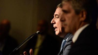 Econom�a apaga incendios: las medidas para frenar al d�lar podr�an subir tasas e impactar en el consumo