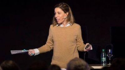 Laura Alonso escribi� una indirecta sobre el aborto: 