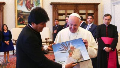 Francisco y Evo Morales: Hablan de Latinoam�rica y del mundial