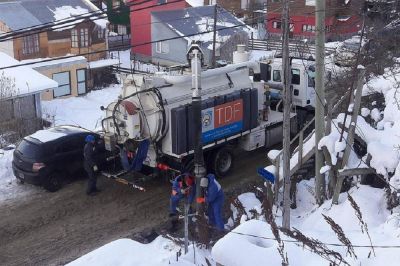 La DPOSS trabaja en la desobstrucci�n del sistema cloacal del barrio Mirador de Beagle en Ushuaia