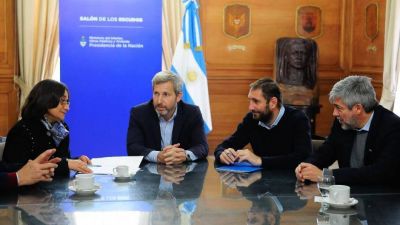 En el Gobierno reconocen que no hay fondos para urbanizar las villas