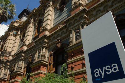Se complica el traspaso de AySA a la provincia