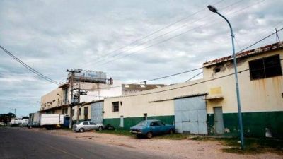 La empresa Loba Pesquera envi� telegramas a 58 empleados