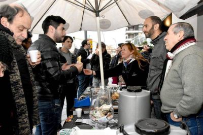 Ya son 60 los despidos en la Boston y el reclamo de los trabajadores suma apoyos