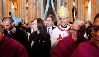 En La Plata, la Gobernadora tuvo que escuchar la dura cr�tica de la Iglesia