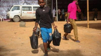 Terroristas eco-friendly: Al-Shabab prohibi� las bolsas de pl�stico en Somalia