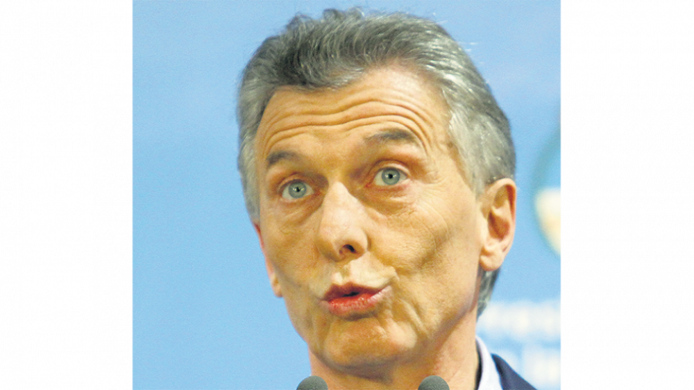 Amplan la denuncia contra Macri