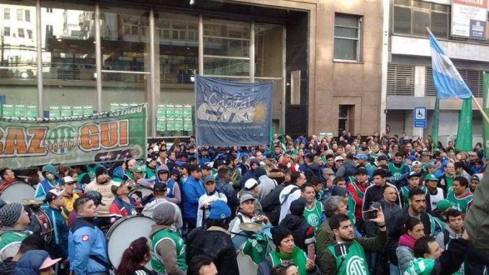PAMI: trabajadoras y trabajadores se movilizaron contra el ajuste y el vaciamiento