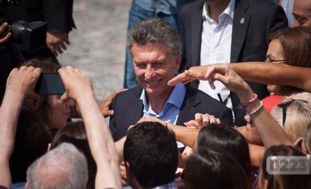 En plena crisis del sector pesquero, Macri se rene en Mar del Plata con empresarios y gremios