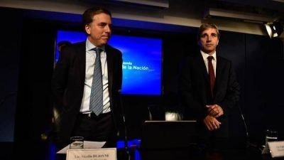 Preocupaci�n en el Gobierno: se calm� el d�lar, pero los bonos no reaccionan