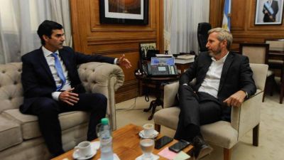 Macri promete a los gobernadores que el 2019 recuperar�n los 150 mil millones que planea ajustar
