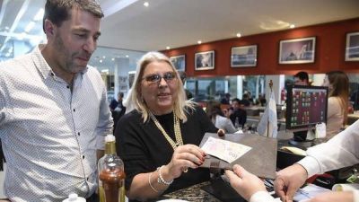 Elisa Carri� dijo que alguien del PJ le propuso romper con Cambiemos
