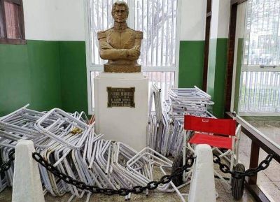 La Escuela T�cnica N� 2 recibi� materiales para la construcci�n de sillas anfibias