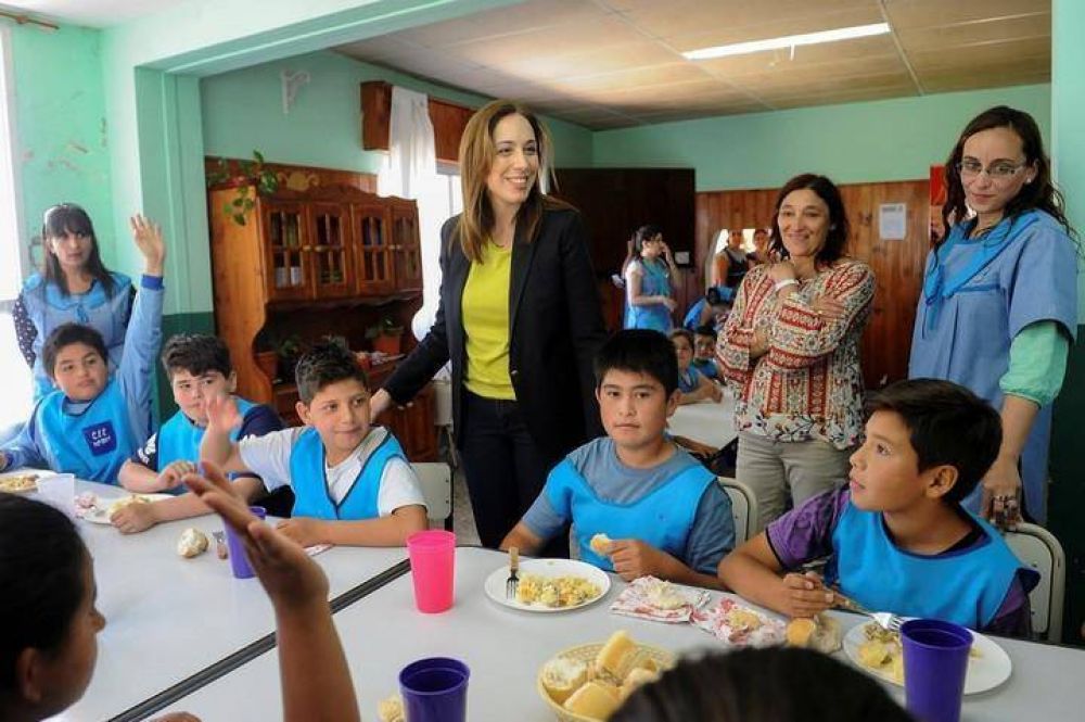 Mara Eugenia Vidal refuerza con $ 318 millones la ayuda alimentaria en la Provincia de Buenos Aires