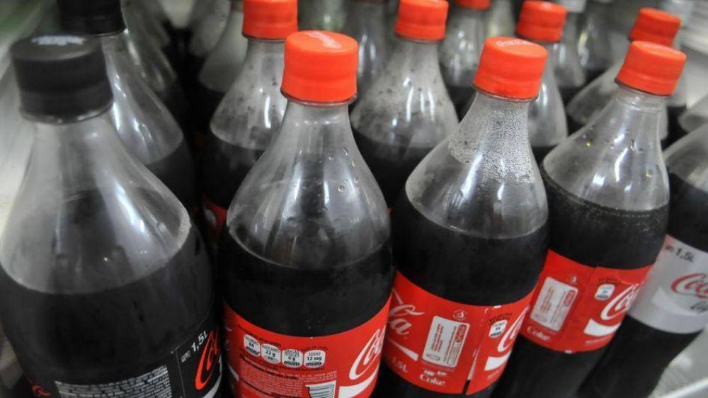 Desde Coca Cola admitieron freno en el consumo