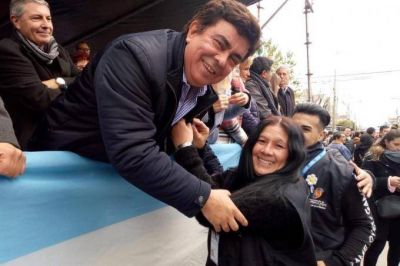 Ins�lito: Fernando Espinoza �decret� el �indulto� para los que votaron a Mauricio Macri