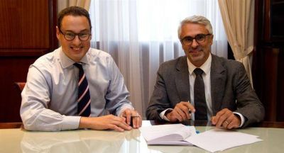 Gobierno firma acuerdo para crear academia que investigar� delitos tributarios
