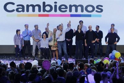 Confirman que beneficiarios de planes figuran como aportantes de Cambiemos