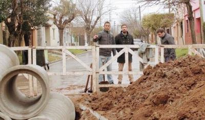 Municipio avanza con importantes y requeridas obras h�dricas en el barrio Lapenta