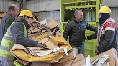 Reciclaje: el CAN trabaja con nuevos operarios