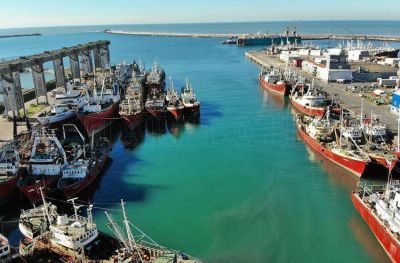 Decretan paro nacional de la flota fresquera