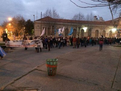 Marcha en Necochea contra la 