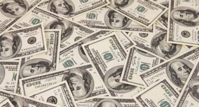 Las altas tasas aplacaron al d�lar en la semana: cay� 27 centavos y cerr� a $ 28,04 (en el mes baja 5,5%)