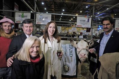 Vidal ratific� las obras para reparar caminos rurales en la provincia