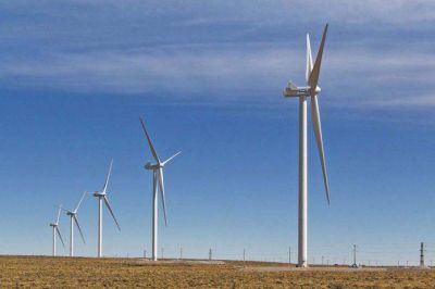 La primera etapa del parque e�lico de YPF ya genera energ�a a la red p�blica